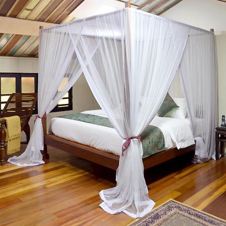 นัวร์ดิน สตรีท เฮาส์ Hotel จอร์จทาวน์ ภายนอก รูปภาพ