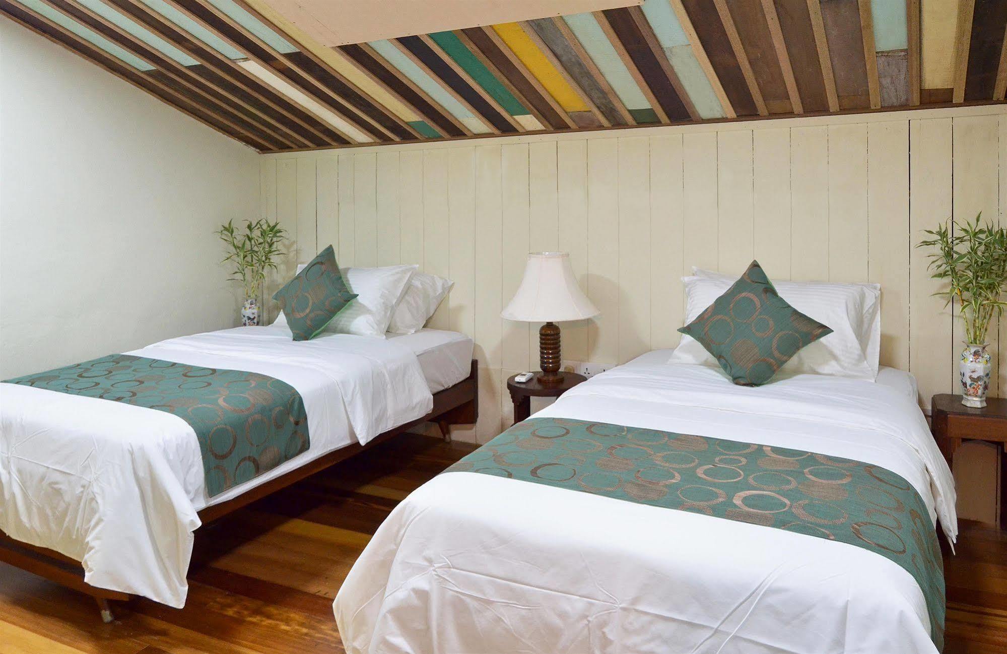 นัวร์ดิน สตรีท เฮาส์ Hotel จอร์จทาวน์ ภายนอก รูปภาพ